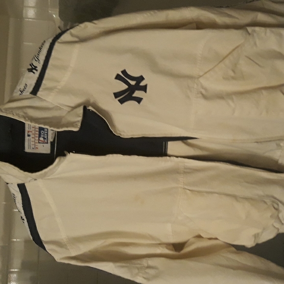 Jacket - Picture 2 of 3